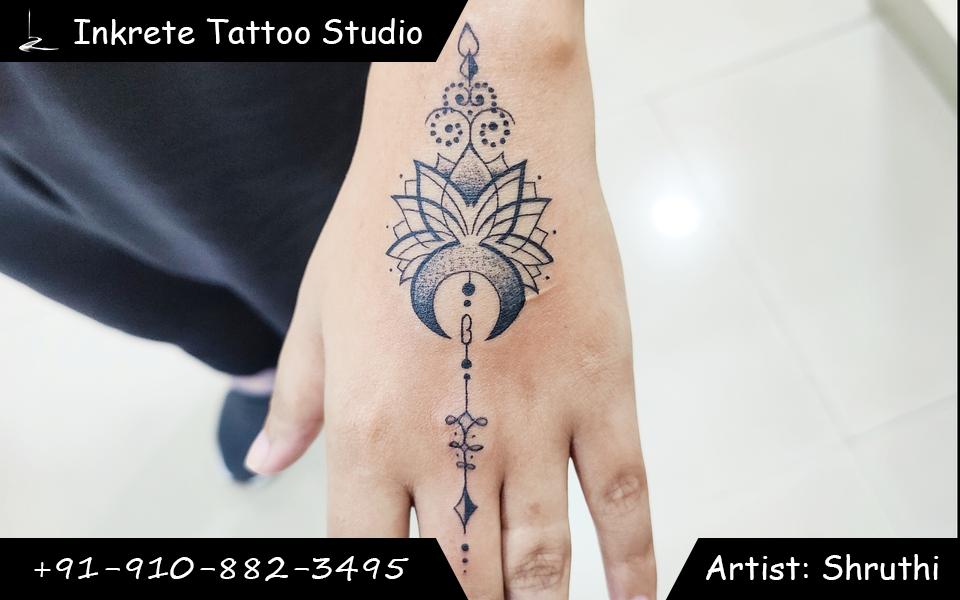 finger tattoo, ornamental tattoo, jewellery tattoo